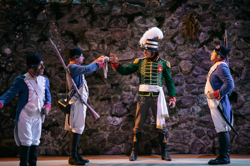 Le Dernier Panache, spectacle immersif à succès joué au Puy du Fou depuis 2016, est à l’origine du film Vaincre ou mourir, premier long-métrage de la jeune maison de production du parc à thème vendéen.
